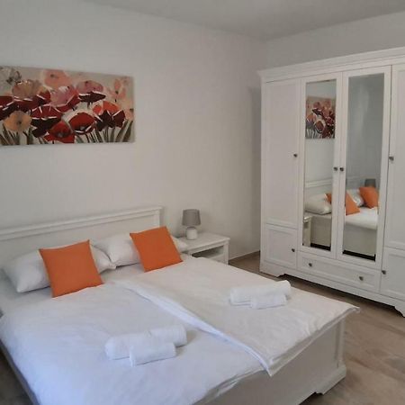 Relax Apartment สตารีกราด-ปาเคลนีซา ภายนอก รูปภาพ