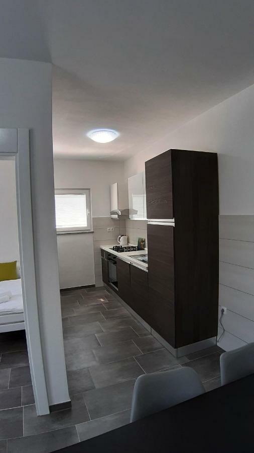 Relax Apartment สตารีกราด-ปาเคลนีซา ภายนอก รูปภาพ