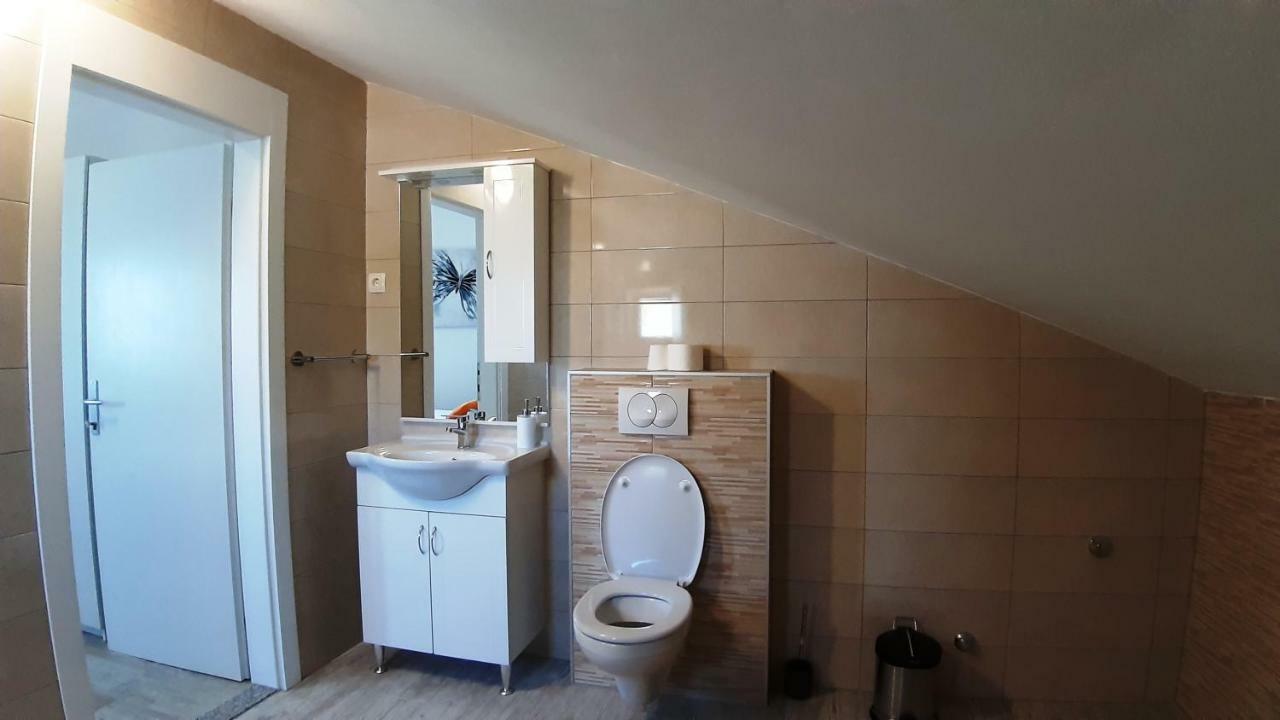 Relax Apartment สตารีกราด-ปาเคลนีซา ภายนอก รูปภาพ