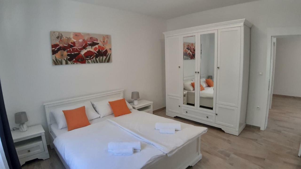 Relax Apartment สตารีกราด-ปาเคลนีซา ภายนอก รูปภาพ